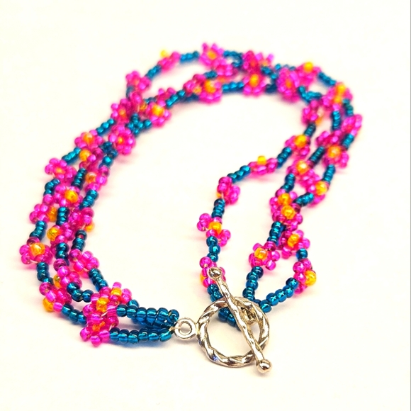 Handmade Triple Strand Seed Beaded Flower Bracelet - Picture 4 of 6
